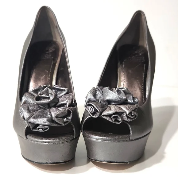 NEW Vince Camuto Leather Pewter Peep Toe Platform Bow Detail 5" Heels  Size 8.5B - Picture 7 of 15